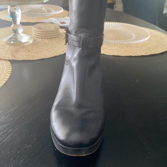 MK fine leather line boots two tone size 7 with zipper . - Picture 4 of 11